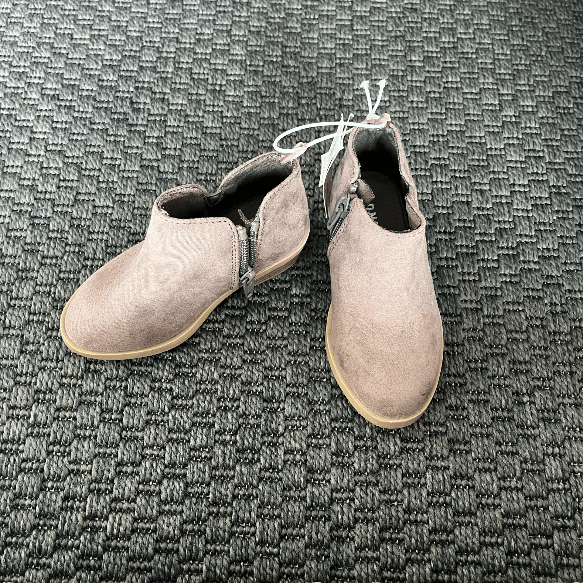 Old Navy Vizon Rengi Süet Botlar 24.5 numara