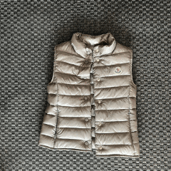 Moncler Gri Puffer Yelek 5 yaş 112 cm  kayak yılbaşı