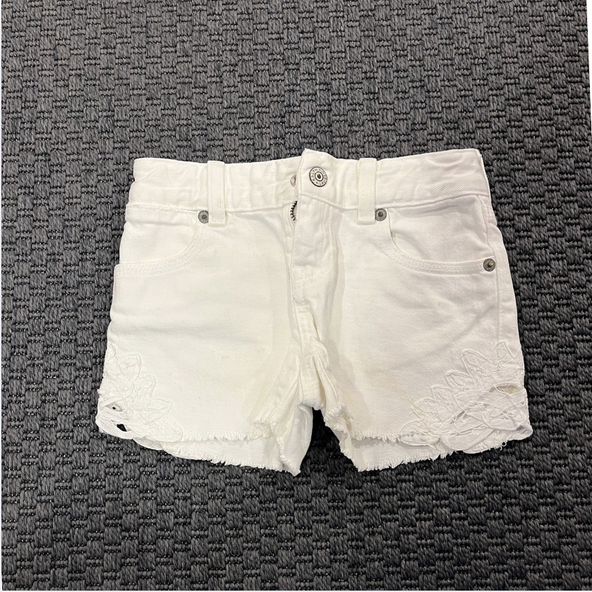 Ralph Lauren Beyaz Şort 5 yaş