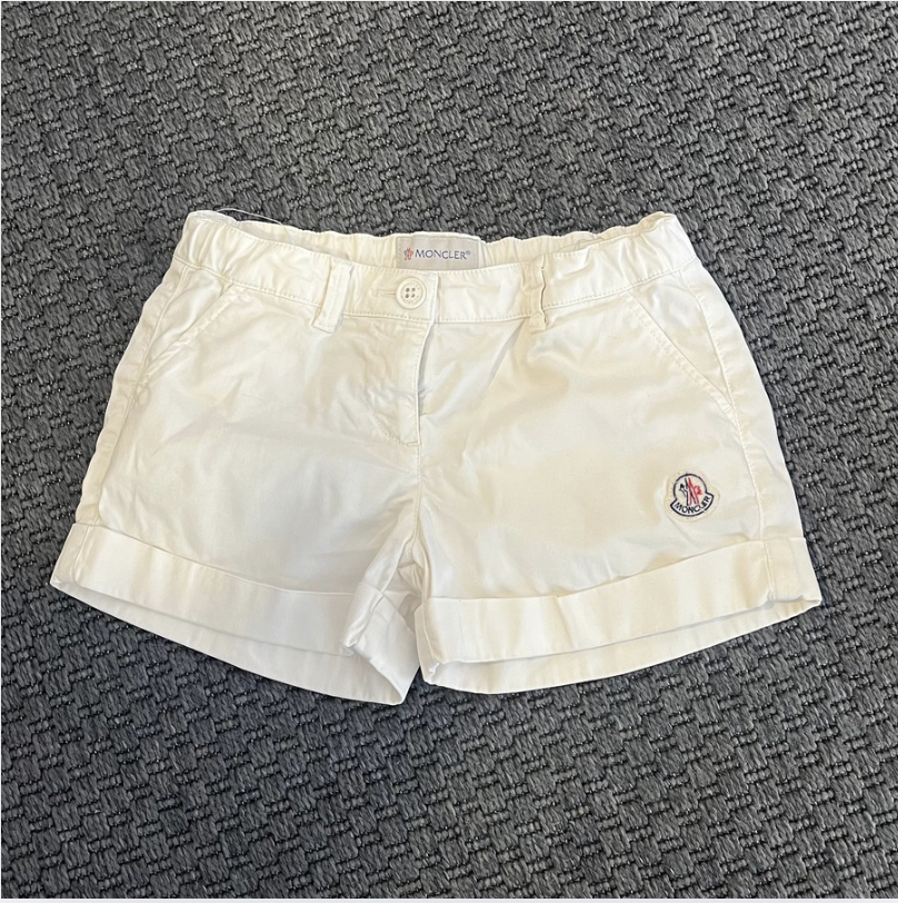 Moncler Beyaz Şort 3 yaş