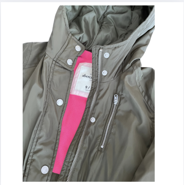Abercrombie asker yeşili kaban 9 10 yaş