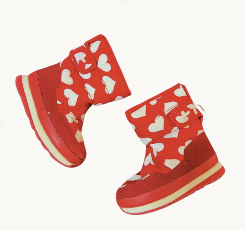 Rubber Duck Kırmızı Beyaz Kalpli Kürklü Bot 25 Numara kayak yılbaşı