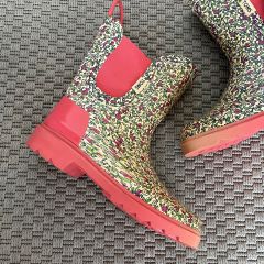 Toms Çiçekli Yağmur Çizmesi Etiketli  34 numara