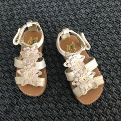 Rachel Shoes Beyaz Çiçekli Sandalet 23.5