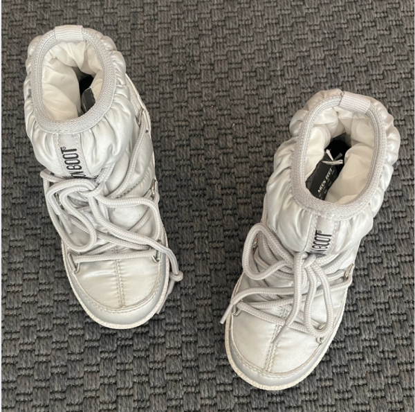 Moon Boot gümüş rengi botlar 27 numara kayak