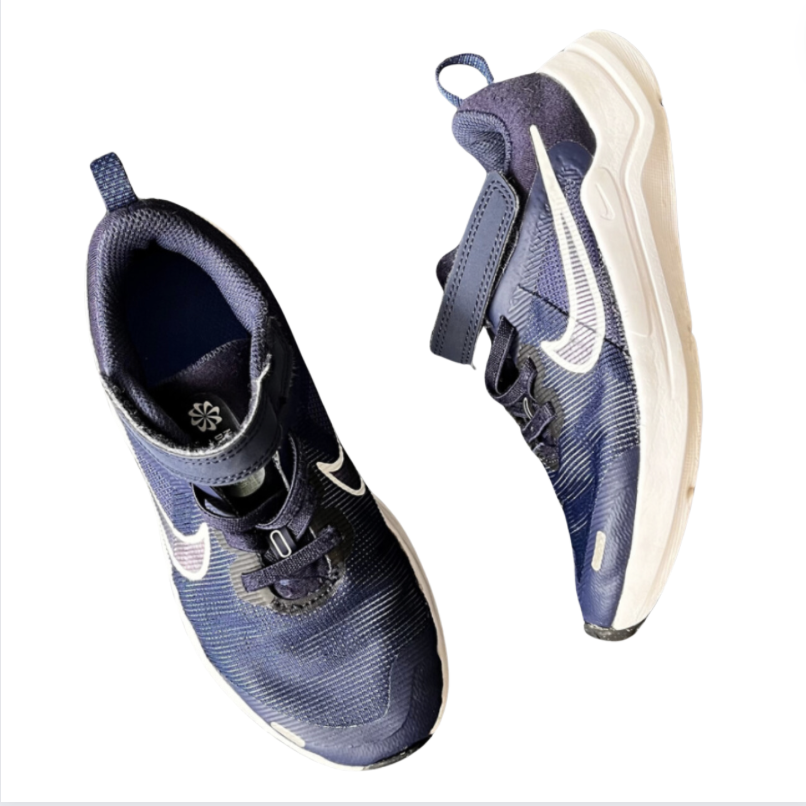 Nike Lacivert Spor Ayakkabılar 31 numara