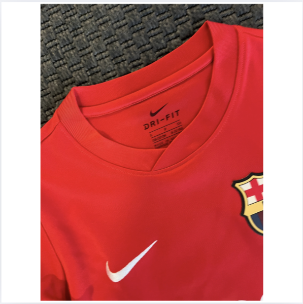 Nike Barca Academy Kırmızı Forma 8 9 yaş