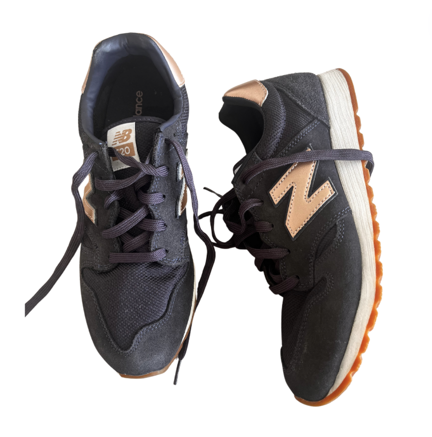 New Balance 520 Lacivert Bronz Ayakkabılar 38 numara