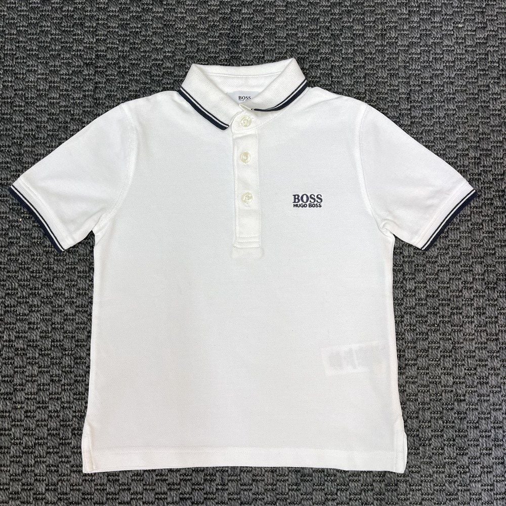 Hugo Boss Beyaz tshirt 4 yaş 102 cm