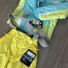 Trespass Kayak Montu ve Pantolonu etiketli 5-6 yaş Yılbaşı