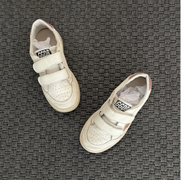 Golden Goose Pembe yıldızlı. ayakkabılar 30 numara