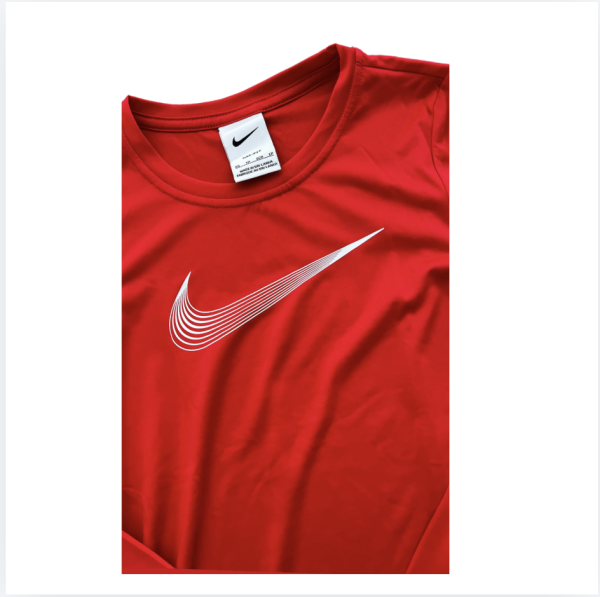 Nike Dryfit kırmız tshirt 7 8 yaş