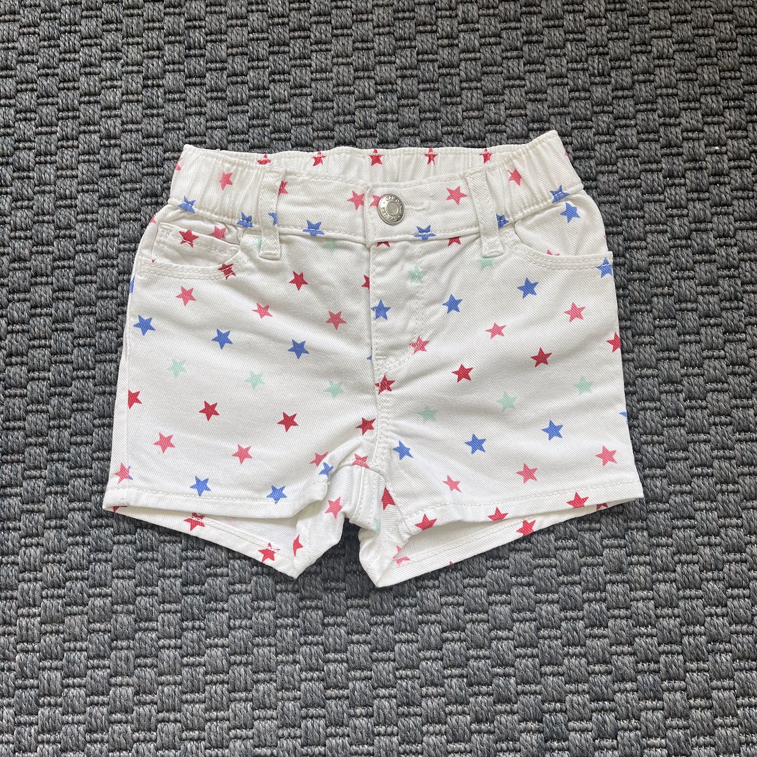 Gap Yıldızlı Şort 2 yaş