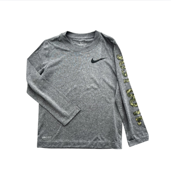 Nike Dry fit uzun kollu t shirt 6 7 yaş