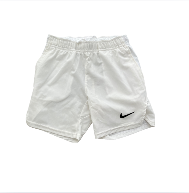 Nike Beyaz Dry fit şort Xs beden 6 7 yaş