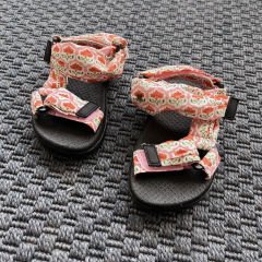 Zara Pembe Çiçek Desenli Sandalet 23 numara