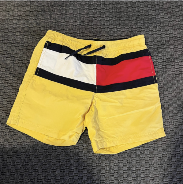 Tommy Hilfiger mayo 10 12 yaş