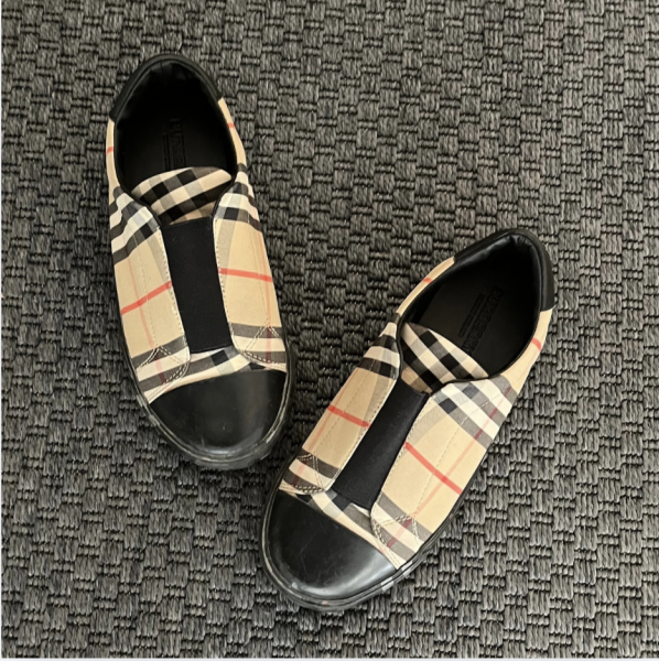 Burberry Ayakkabılar 34 numara