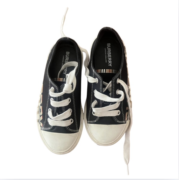 Burberry logolu low top speaker ayakkabılar 31 numara