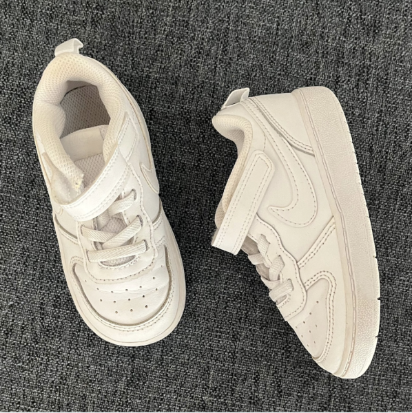 Nike beyaz deri ayakkabılar 25 numara