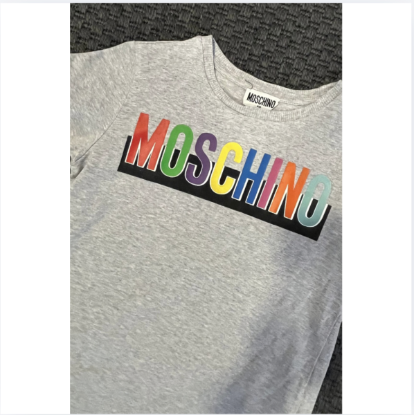 Moschino gri tshirt 8 yaş