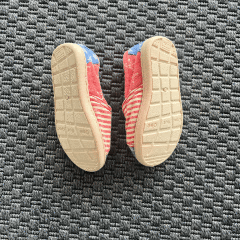 Toms Bayraklı Ayakkabılar 22 numara