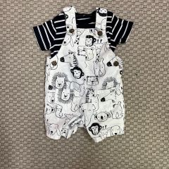 Carters Siyah Beyaz tshirt lü tulum 6 ay