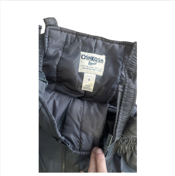 Osh Kosh Kayak Montu ve Kayak Pantolonu etiketli 8 yaş